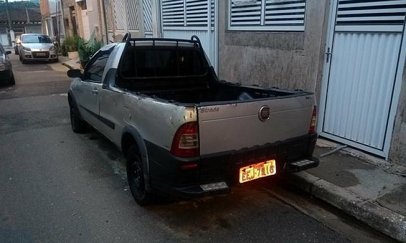 Fiat Strada 1.4...