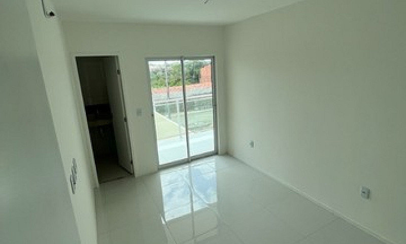 Casa Maraponga Em Lo...