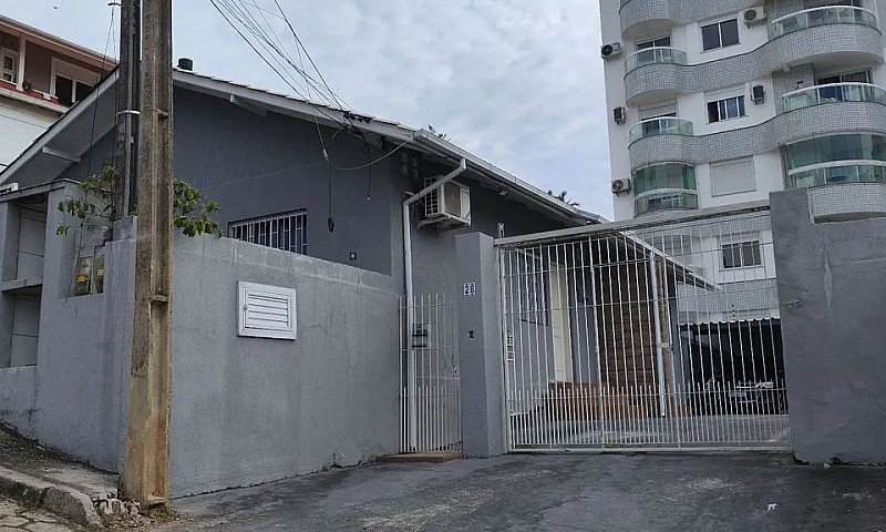 Casa De Dois Quartos...