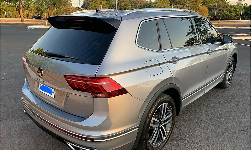 Volkswagen Tiguan Al...