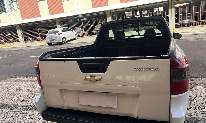 Chevrolet Montana Ls...