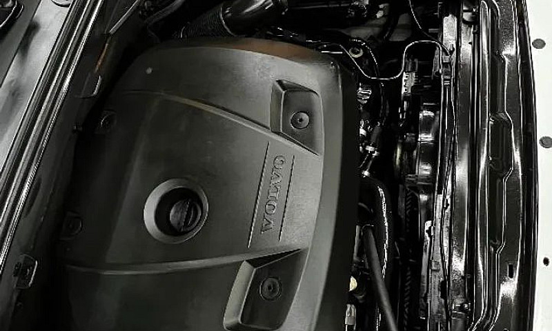 Volvo Xc 60 T-5 R-De...
