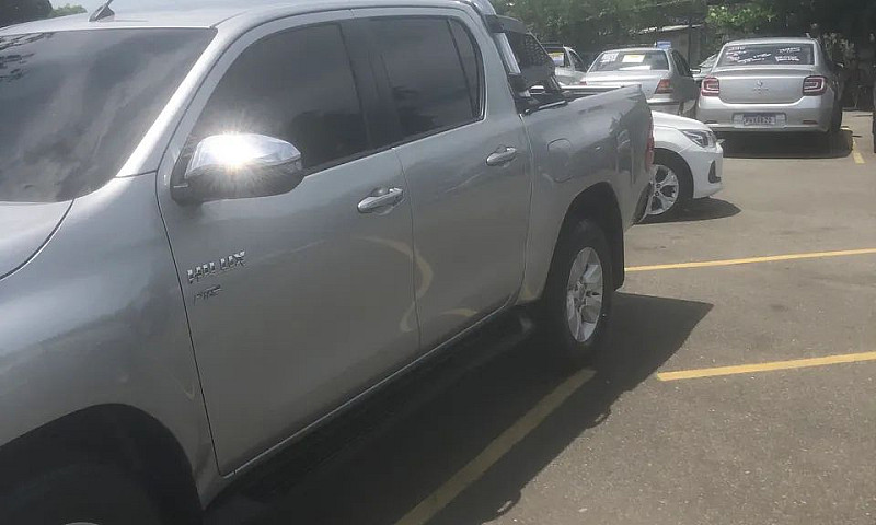 Toyota Hilux Cd Srv ...