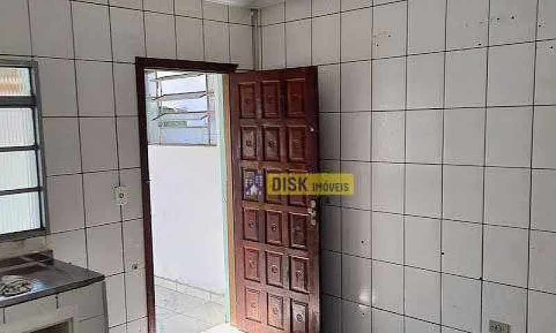 Casa Com 2 Dormitóri...