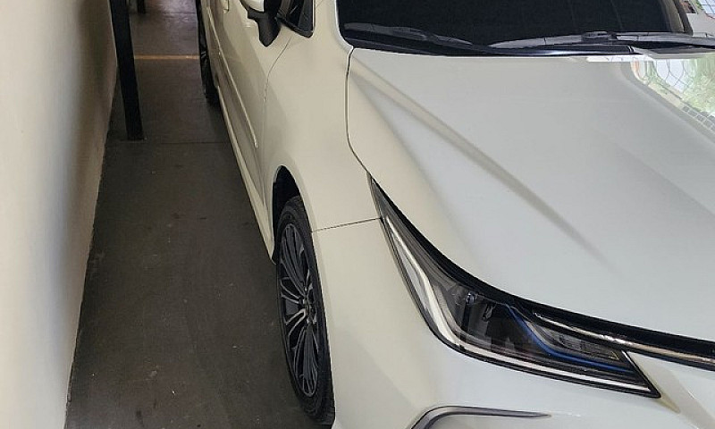 Corolla Altis Premiu...