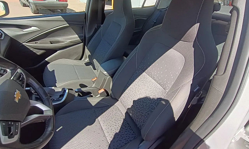 Chevrolet Onix Sedan...