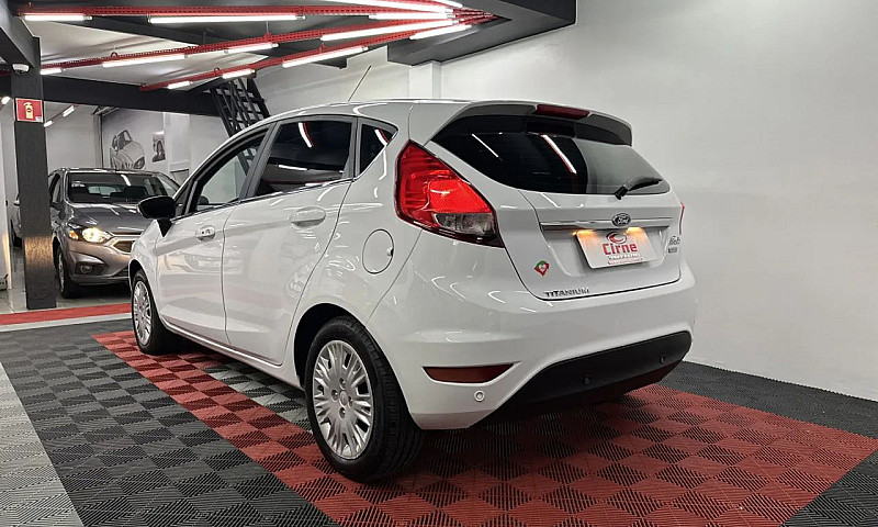 Ford Fiesta Tit.plus...