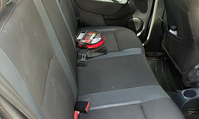 Renault Sandero Step...