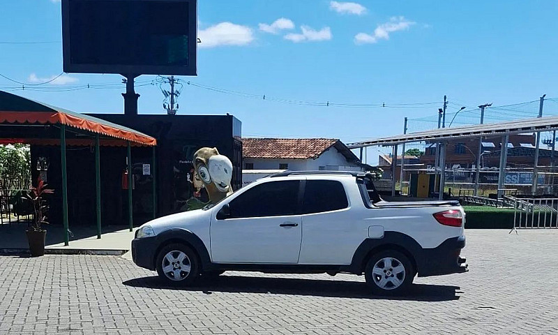 Fiat Strada Working ...