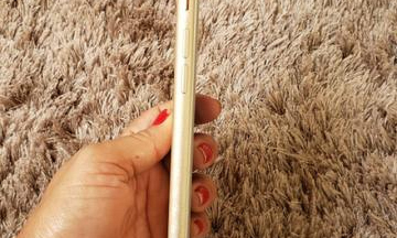 Vendo Um Iphone De 3...