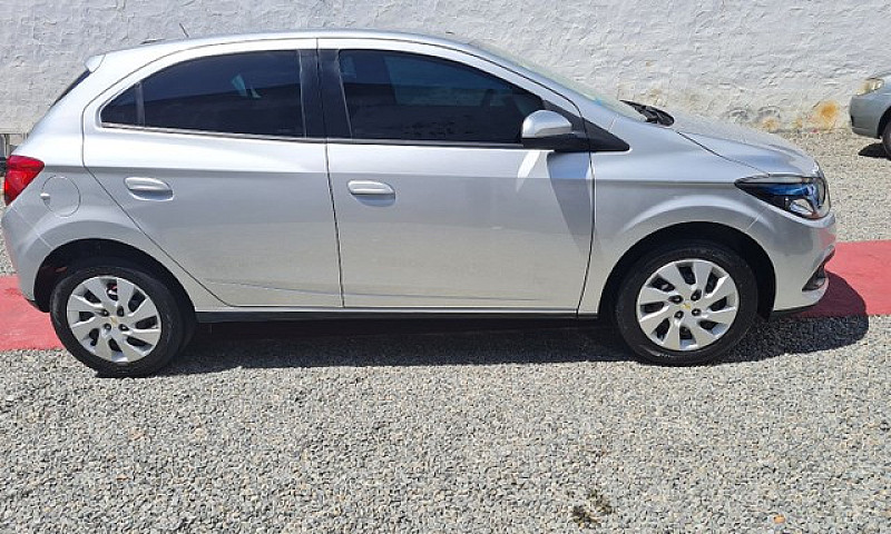 Onix Lt 1.4 2015...