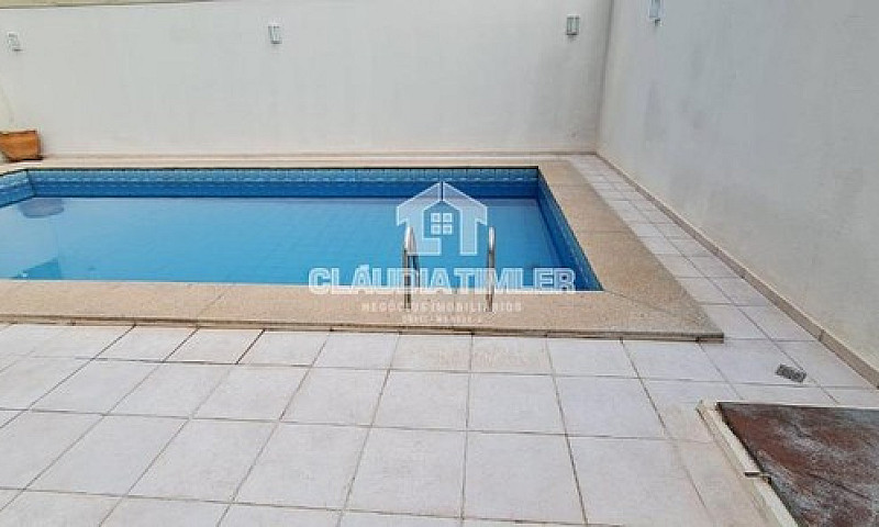 Apartamento Em Frent...