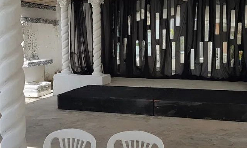 Espaço Para Festas *...