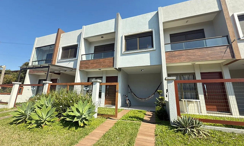 Duplex Três Dormitór...