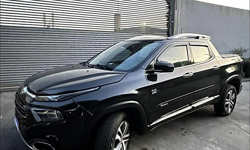 Fiat Toro Volcano 2....