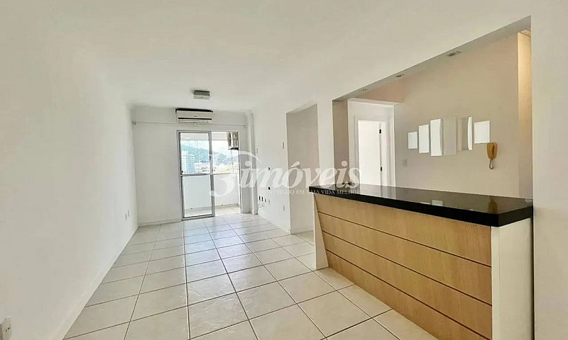 Apartamento Semimobi...