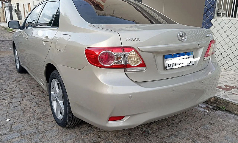 Corolla Gli 1.8 2013...
