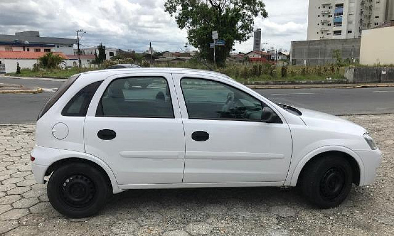 Gm - Chevrolet Corsa...