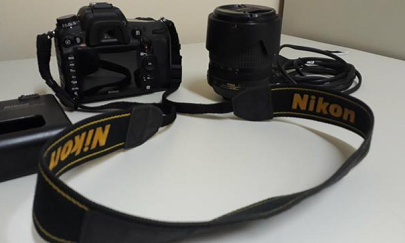 Nikon D7000 Corpo...