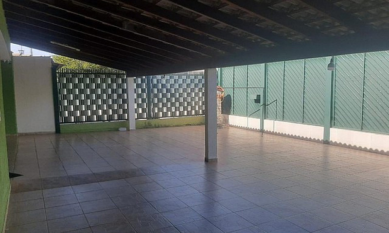 Vendo Boa Casa No Re...