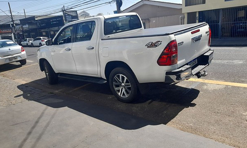 Toyota Hillux Srx 4X...