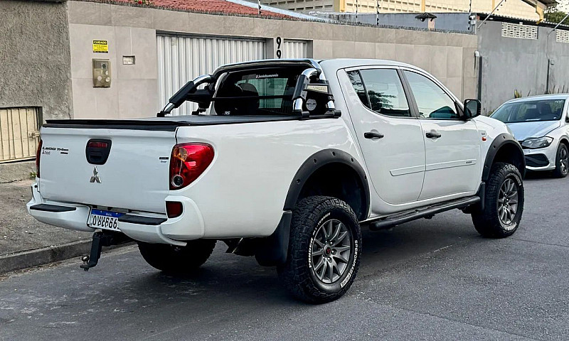 Mitsubishi L200 Trit...