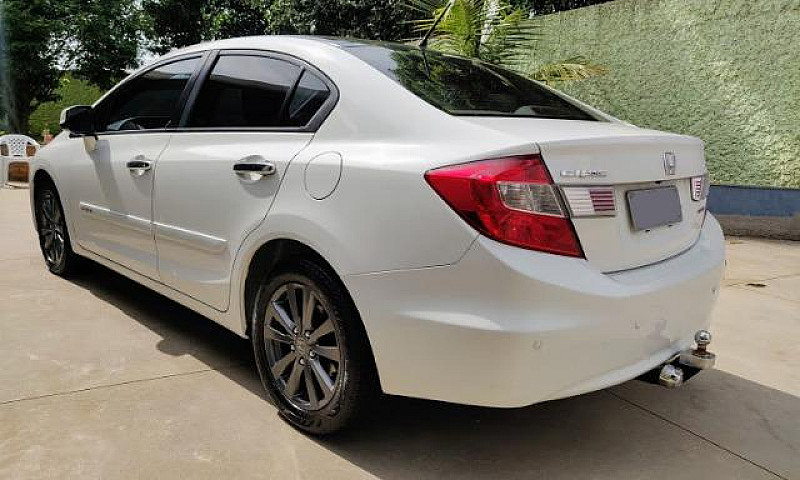 Honda Civic 2015 1.8...