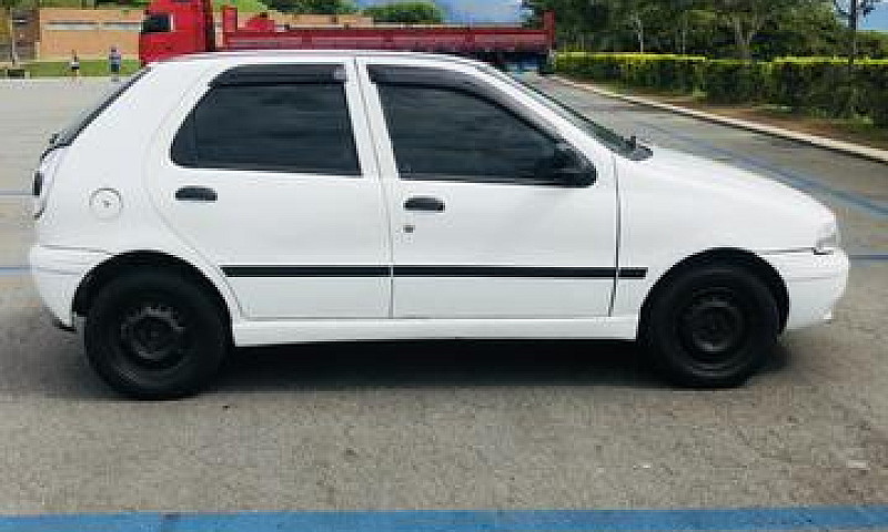 Palio 98 1.5 R$8.000...