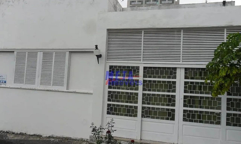 Casa Residencial À V...