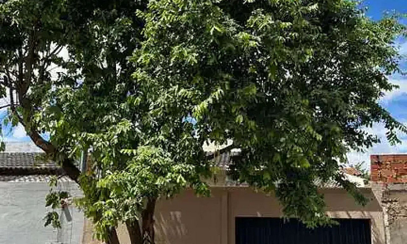 Casa À Venda No Bair...