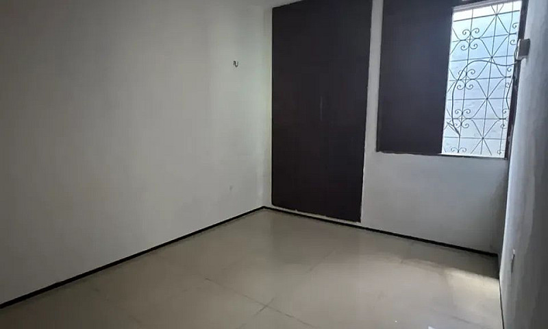 Aluga-Se Casa No Rec...