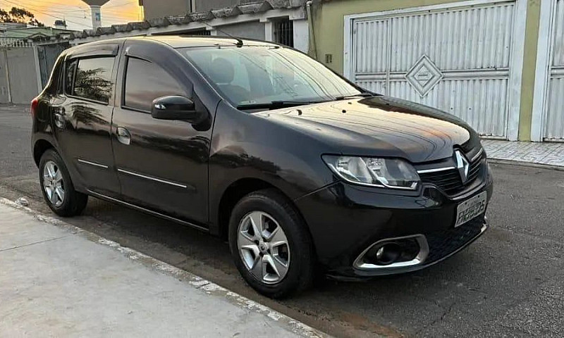 Renault Sandero Dyna...