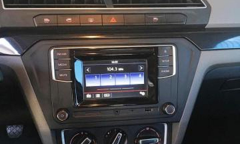 Volkswagen Voyage 20...