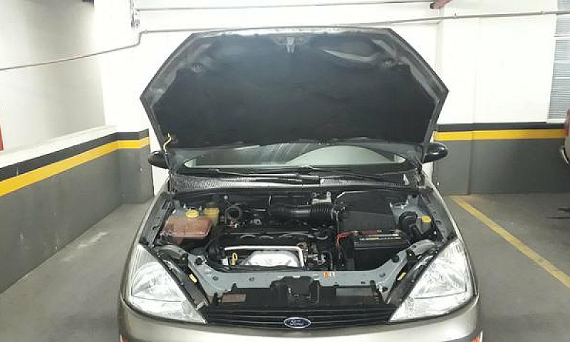 Focus Sedan 2.0 16V ...