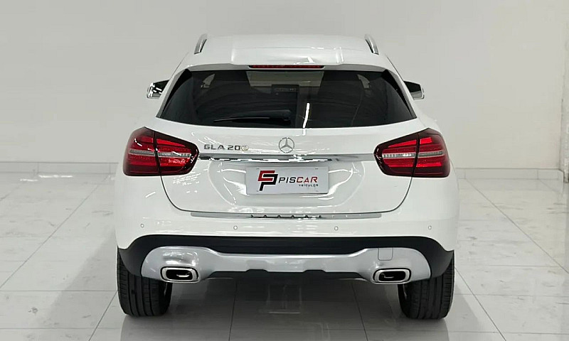 Mercedes-Benz Gla 20...