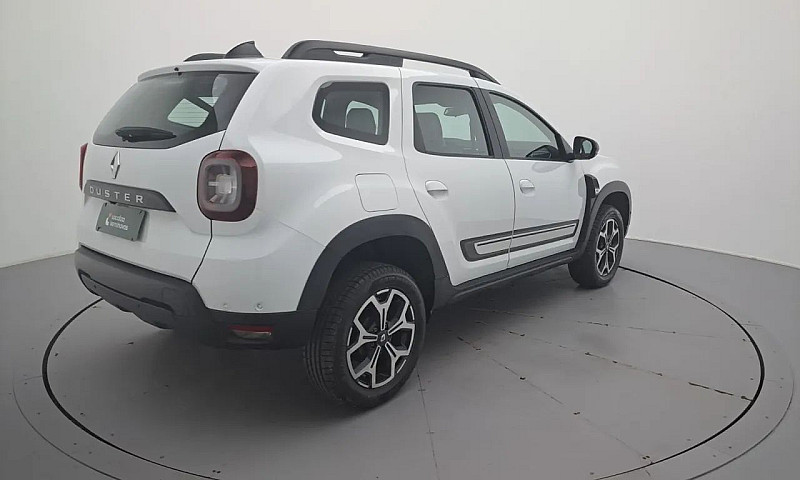 Renault Duster Iconi...