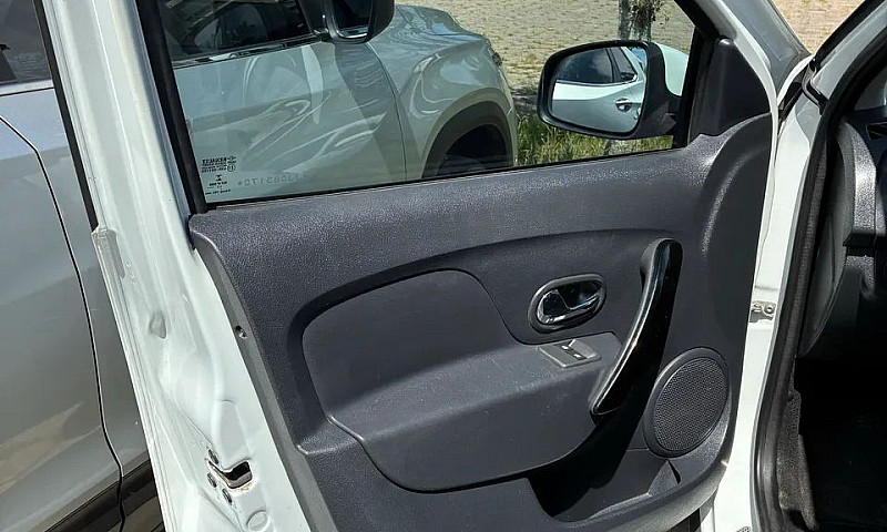 Renault Sandero Step...