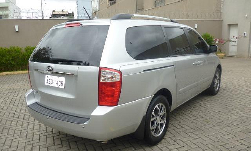 Kia Motors Carnival...