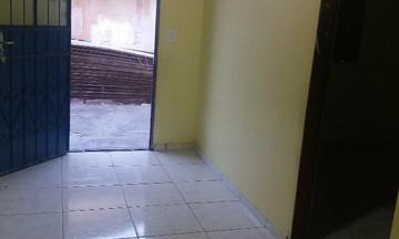 Kitinete Lirio Do Va...