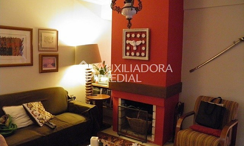 Casa À Venda Com 3 D...