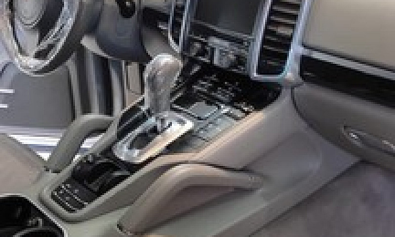 Porsche Cayenne V6 2...