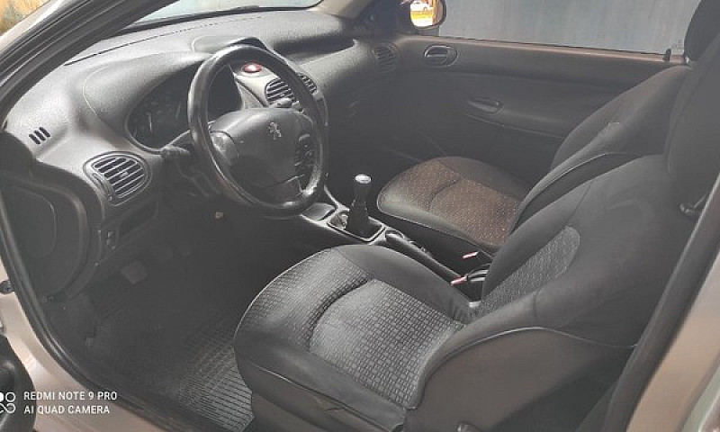 Peugeot 206...