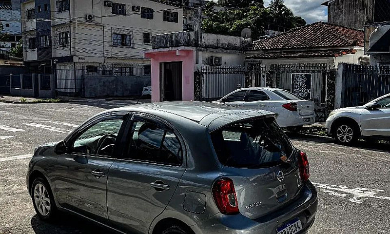 Nissan March Sv 1.6 ...