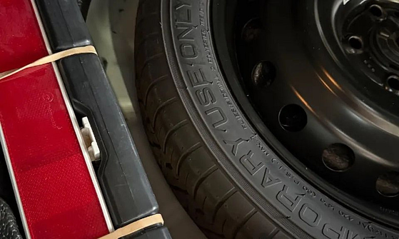 Jeep Renegade Longit...