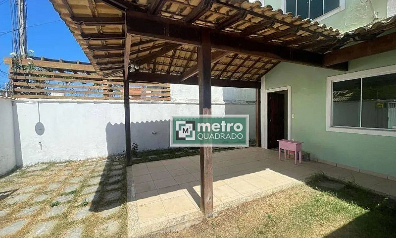 Casa Com 4 Dormitóri...