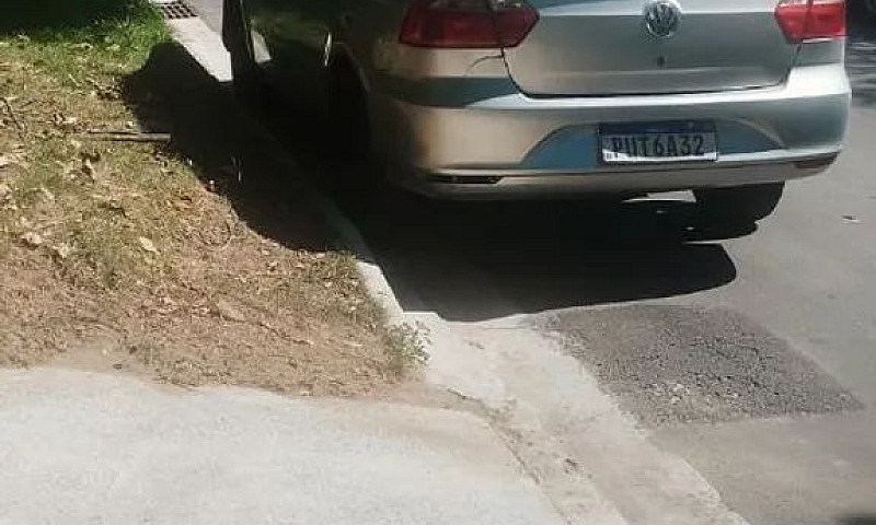 Volkswagen Voyage Tr...