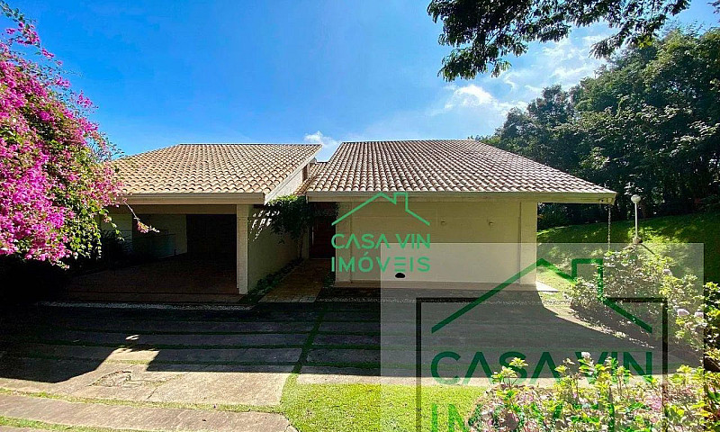 Casa Com 3 Dormitóri...