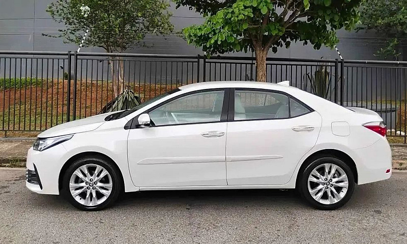 Toyota Corolla Xei 2...