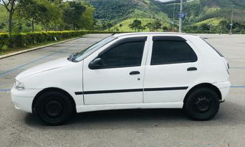 Palio 98 1.5 R$8.000...