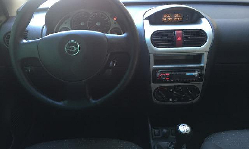 Corsa Hb Premium 1.4...